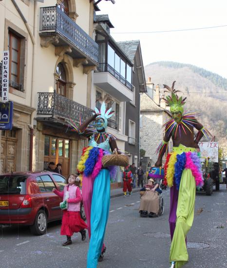 défilé du carnaval d'Entraygues