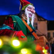 Lutin malin et son petit orgue de barbarie